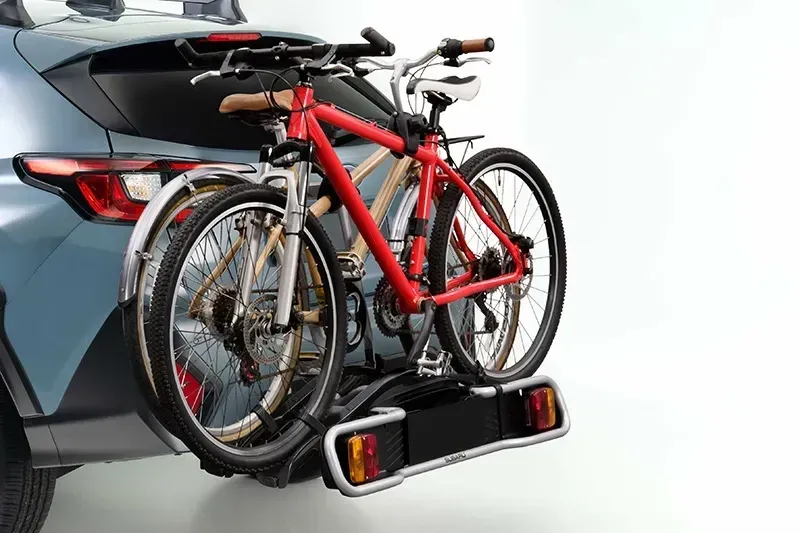 Tagumine rattahoidik (2 ratast, pistik 13 klemmi)