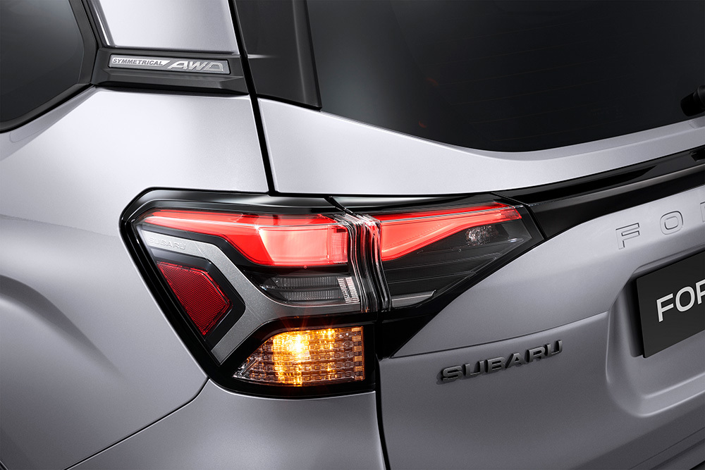 Skulptuursed LED-tagatuled annavad Foresterile eristuva ja kaasaegse välimuse – nähtavad, stiilsed ja turvalised.