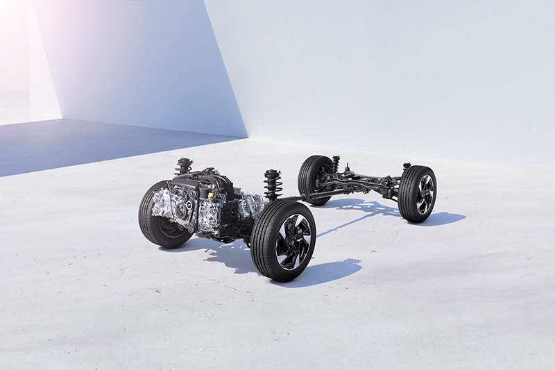 Animatsioon näitab Subaru sümmeetrilist nelikvedu Crosstrekis – jõuülekanne ja teljed on tasakaalus maksimaalse stabiilsuse ja haarduvuse tagamiseks.