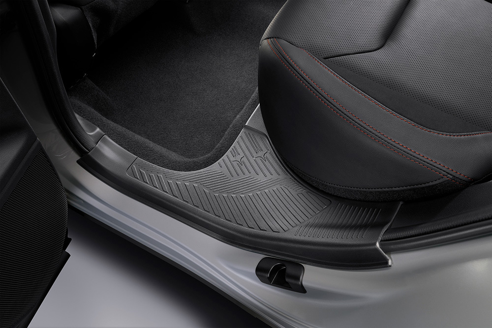 Subaru Foresteri madal ja lai sisenemisava teeb tagaistmele sisenemise ja väljumise lihtsaks nii lastele kui täiskasvanutele.